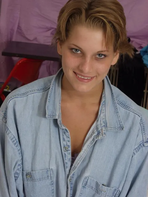 Petra Short: Hungarian Blonde PAWG in Jeans Undresses and Spreads – photo 1 of 21