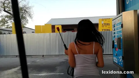 Lexi Dona: Pregnant Czech PAWG Washes a Car and Shows Her Bump – photo 14 of 15