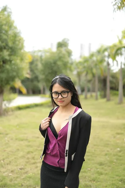Petite Asian Babe with Big Tits Poses Outdoors in Glasses – photo 14 of 21
