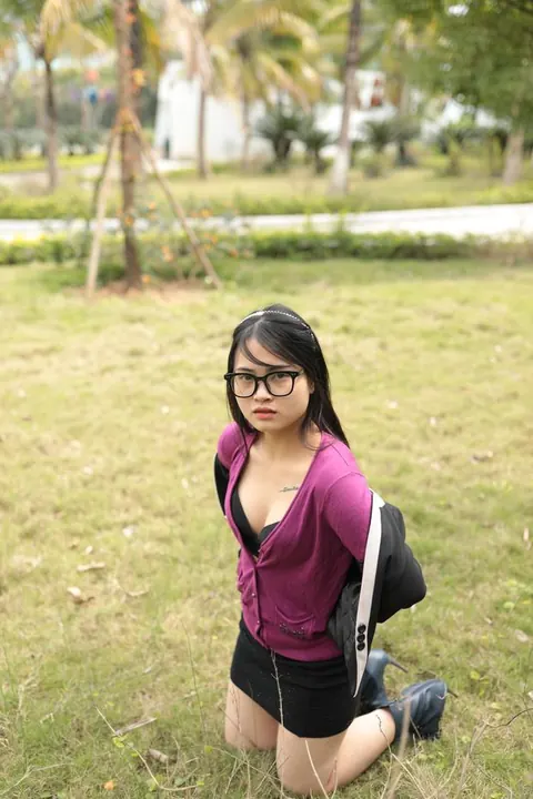 Petite Asian Babe with Big Tits Poses Outdoors in Glasses – photo 20 of 21