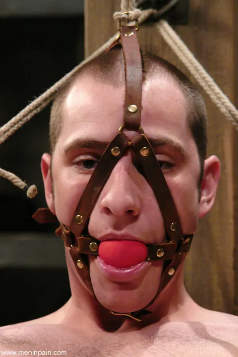 Dominant Woman Controls Her Bound Submissive in BDSM Session – photo 1 of 21