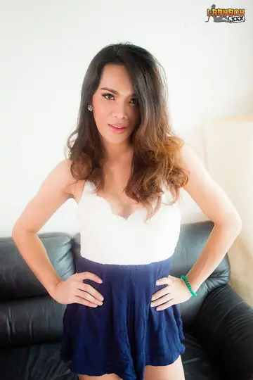 Trans Woman Displays Her Shaved Anal Opening