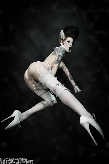 Razor Candi – Tattooed Redhead Strips Off Her Bride Costume and Uses a Dildo