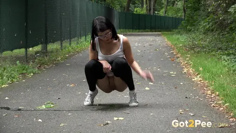 Lady Dee: Czech Brunette in Glasses Pulls Down Her Yoga Pants to Piss – photo 6 of 15