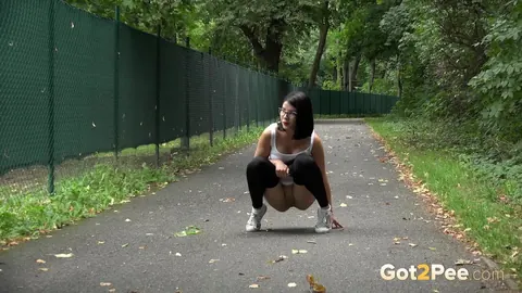 Lady Dee: Czech Brunette in Glasses Pulls Down Her Yoga Pants to Piss – photo 2 of 15