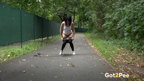 Lady Dee: Czech Brunette in Glasses Pulls Down Her Yoga Pants to Piss – photo 14 of 15