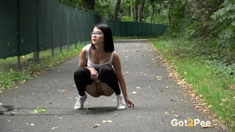 Lady Dee: Czech Brunette in Glasses Pulls Down Her Yoga Pants to Piss – photo 13 of 15