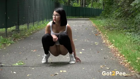 Lady Dee: Czech Brunette in Glasses Pulls Down Her Yoga Pants to Piss – photo 10 of 15