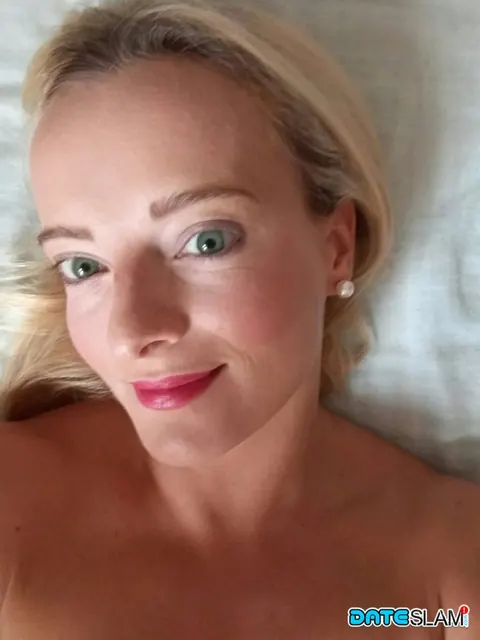 Victoria Pure: Blonde Czech Babe in a Bikini Takes Nude Selfies Outdoors – photo 7 of 11
