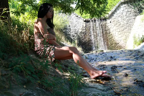 Latina with Big Natural Tits Spreads Her Legs by Waterfall – photo 3 of 10
