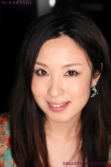 Thick Japanese Brunette Undresses for a Blowjob and Cum in Mouth