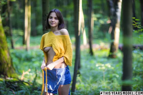 Lara Masier: Mature Brunette MILF with Big Natural Tits Strips in the Forest – photo 4 of 15