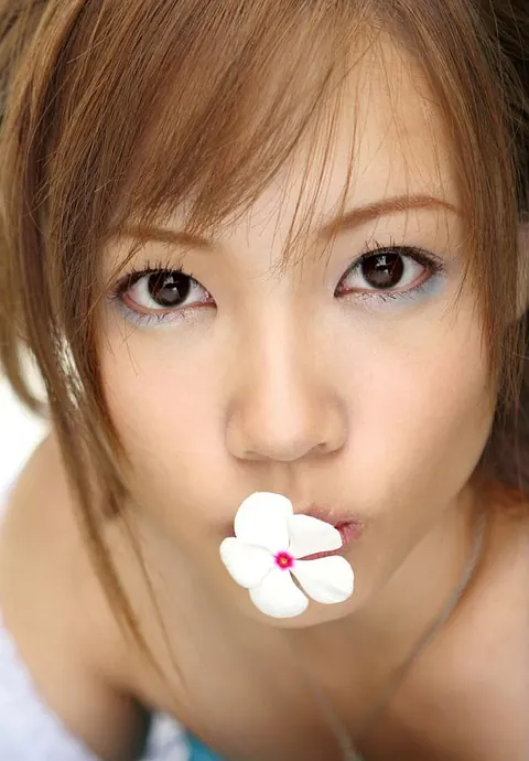 Reika Shiina: Japanese Redhead in a Skirt and Socks Shows Off in the Kitchen – photo 3 of 16