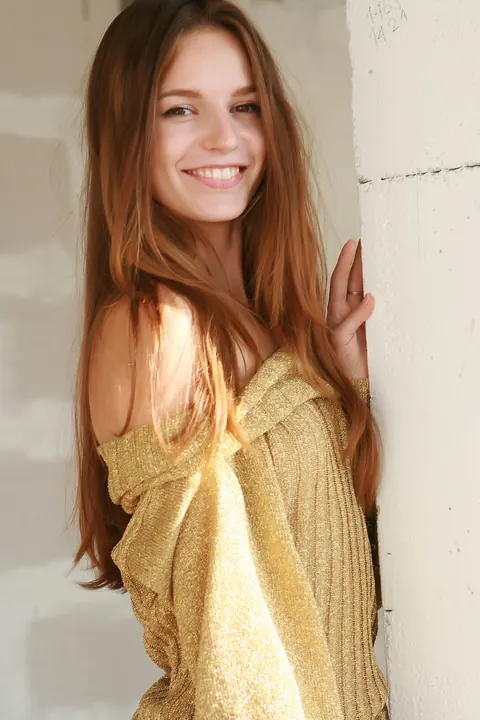 Sofi Shane: Ukrainian Redheads Eat Pussy and Finger Each Other Outdoors – photo 4 of 21
