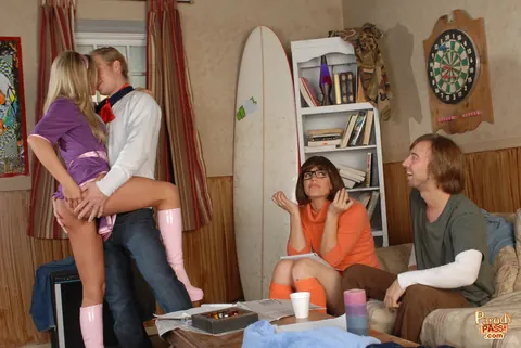 Bobbi Starr: Blonde and Brunette MILFs in Socks Join a Threesome – photo 4 of 10