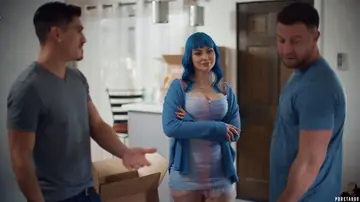 Jewelz Blu – Brunette with Big Enhanced Tits Gives a Deepthroat Blowjob
