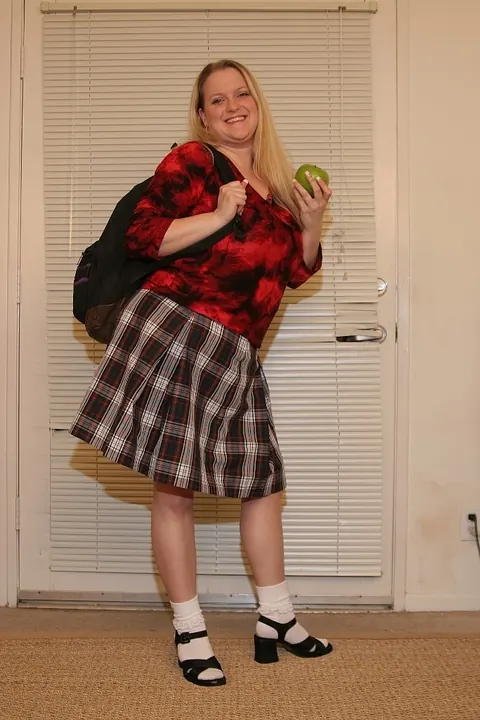 Blonde BBW with Big Tits Strips Nude and Spreads Her Legs – photo 6 of 21