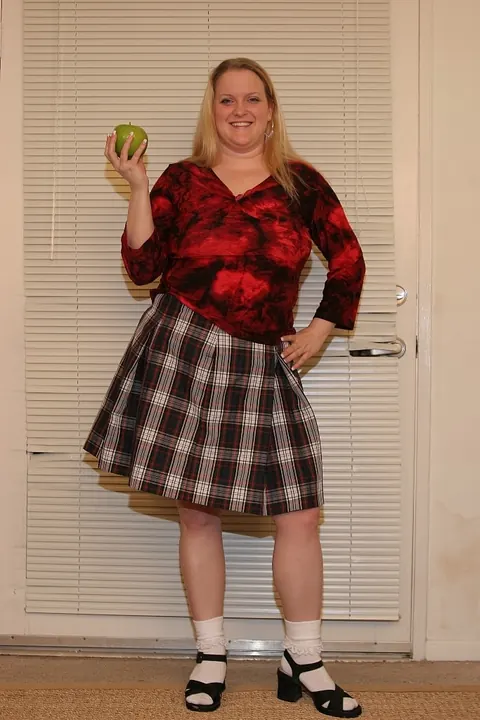Blonde BBW with Big Tits Strips Nude and Spreads Her Legs – photo 2 of 21