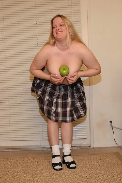 Blonde BBW with Big Tits Strips Nude and Spreads Her Legs – photo 13 of 21