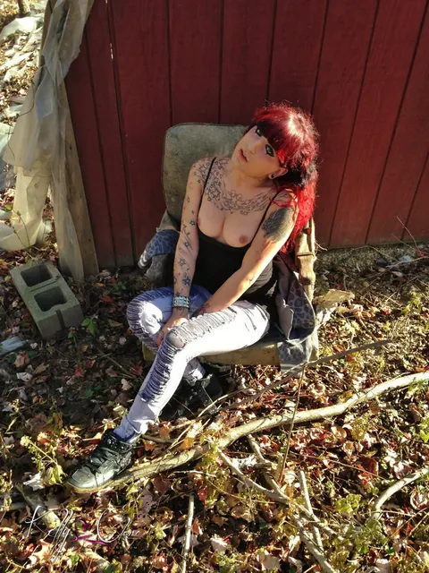 Trans Woman Undresses and Flaunts Her Body Nude – photo 2 of 12
