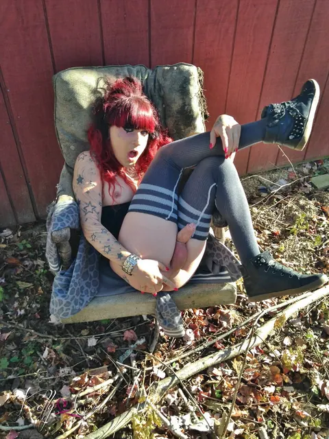 Trans Woman Undresses and Flaunts Her Body Nude – photo 7 of 12