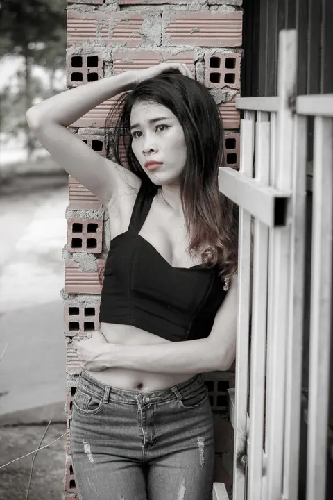 Petite Asian Brunette Poses in Jeans Outdoors – photo 21 of 21