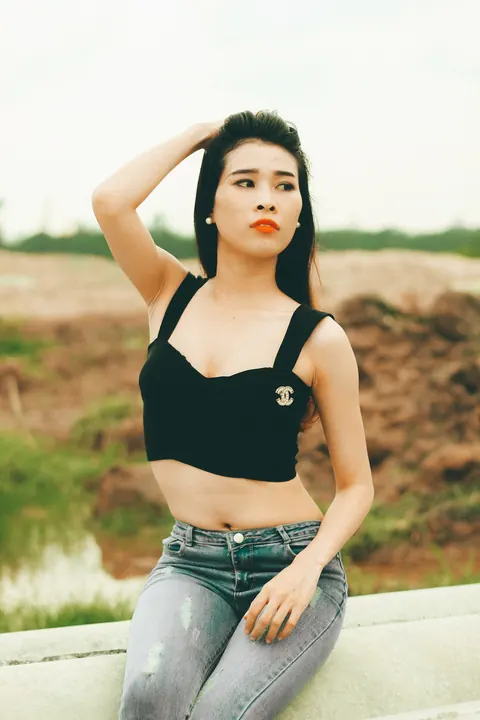 Petite Asian Brunette Poses in Jeans Outdoors – photo 14 of 21
