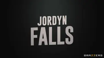 Jordyn Falls – Latina Brunette Has Interracial Sex with a Black Man