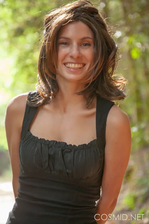 Brunette with Big Tits Strips Out of Her Top Outdoors – photo 2 of 16