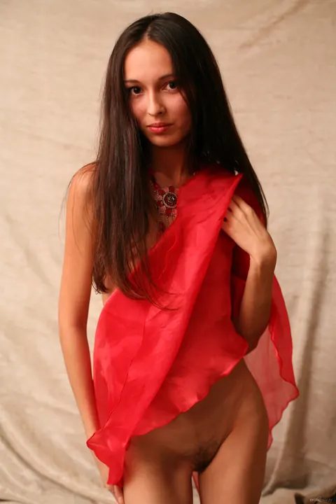 Skinny Brunette Strips Nude and Poses for Glamour Set – photo 2 of 21