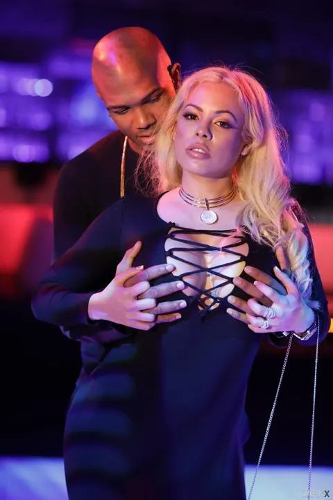 Luna Star: Thick Latina Blonde in a Dress Fucks a Black Man – photo 12 of 19