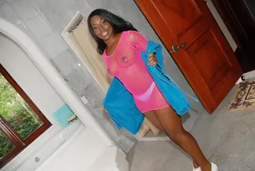 Thick Ebony Brunette Oils Her Big Ass Before a Bath