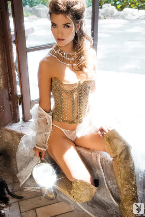Roos Van Montfort: Petite Slim Brunette Strips and Spreads Her Pussy – photo 2 of 16