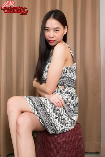 Asian Trans Woman Poses Nude and Displays Her Figure