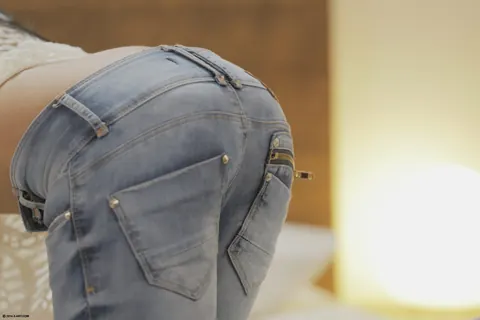 Thick Brunette in Jeans Gets Ass Licked and Rides Cowgirl – photo 2 of 16