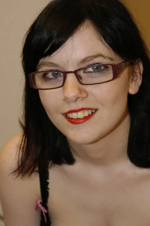 Jessica Lo: Busty Brunette in Lingerie Gives Handjobs in a Group – photo 1 of 20