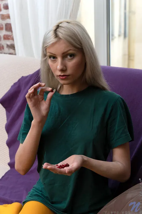 Vasya Sylvia: Russian Blonde Undresses and Spreads Her Shaved Pussy – photo 2 of 21