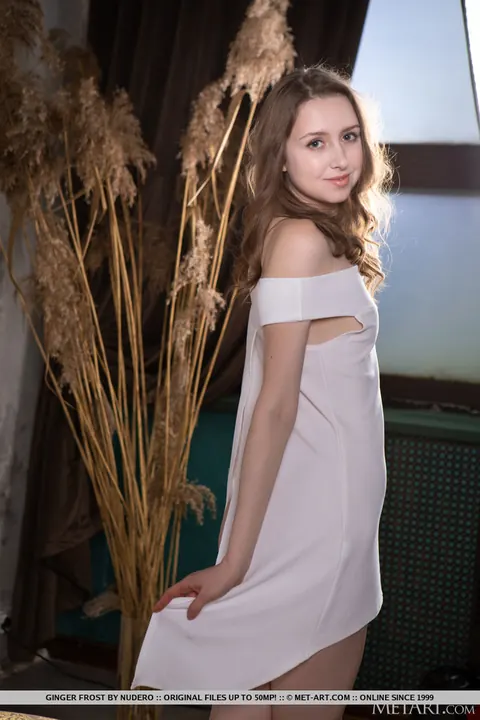 Ginger Frost: Tall Brunette Ditches Her White Dress and Spreads – photo 3 of 18
