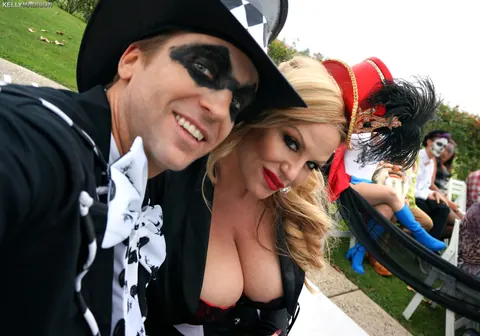 Mature Curvy Blonde Flaunts Cleavage in Halloween Costume Outdoors – photo 16 of 17