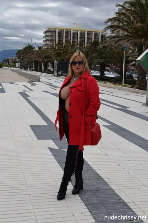 Nudechrissy: Curvy Dutch MILF in Glasses Flashes Her Big Tits Outdoors – photo 6 of 15