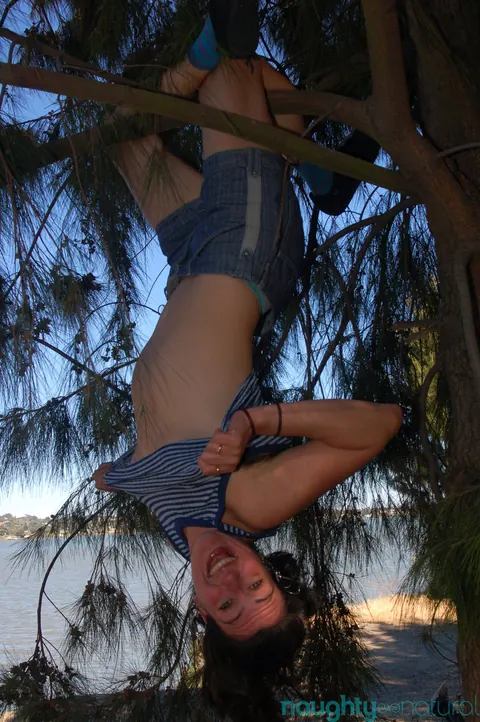 Sadie Lune: Tall Brunette in Shorts Strips and Spreads Her Hairy Bush – photo 3 of 21