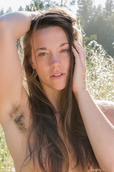 Rion Rhodes: Amateur Brunette PAWG Spreads Her Hairy Bush Outdoors – photo 8 of 20