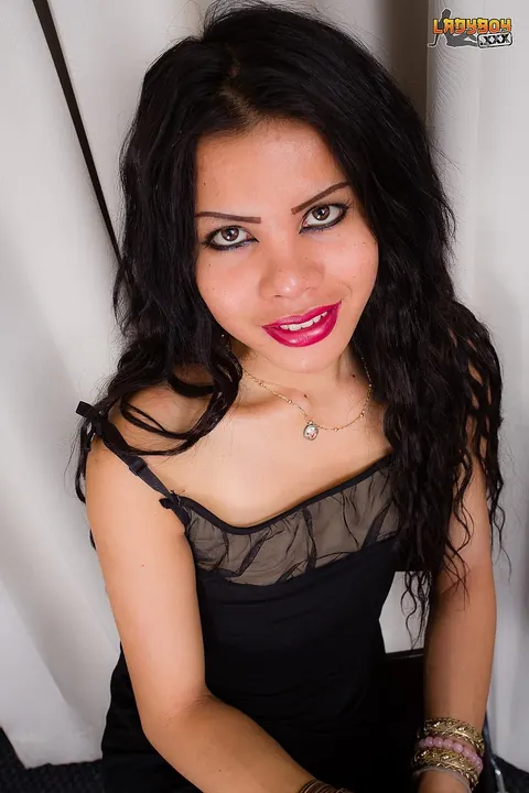 Asian Trans Woman Pushes Down Her Panties and Poses Nude – photo 1 of 16