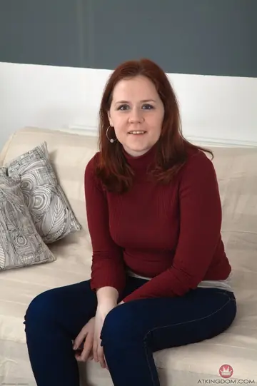 Redhead MILF Unbuttons Her Jeans and Spreads Her Hairy Pussy