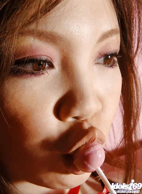 Nami Ogawa: Japanese Brunette Poses in a Bikini and Shows Her Big Ass – photo 11 of 13