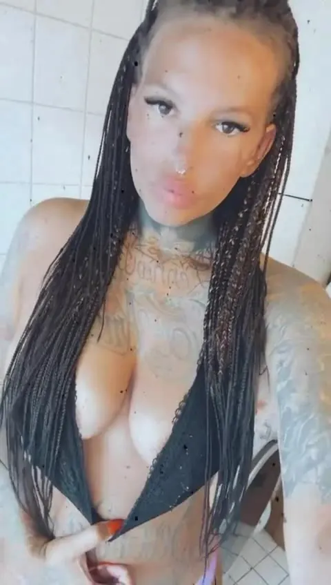 Busty Tattooed Model Poses Showing Her Curves – photo 1 of 10