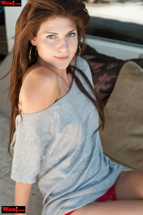 Jenny Lee: Slim Tattooed Brunette Bares Her Enhanced Tits on the Terrace – photo 15 of 15