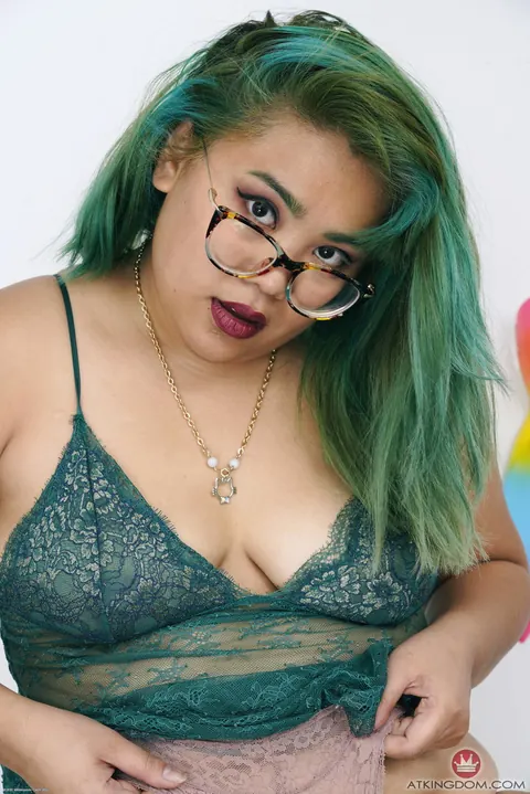 Asian BBW with Big Tits Spreads Her Hairy Pussy – photo 2 of 21