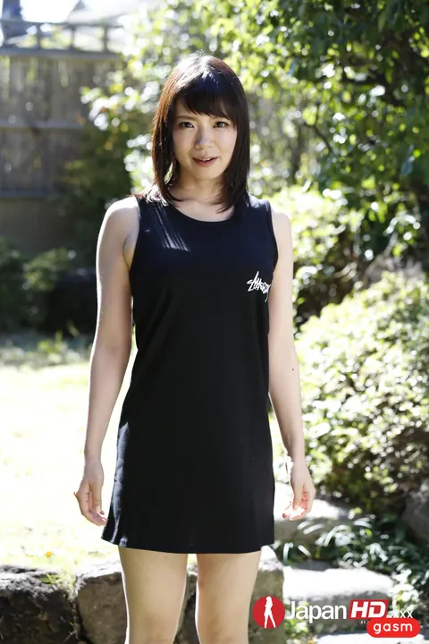 Nao Mizuki: Slim Japanese MILF Undresses and Bares Her Tits – photo 15 of 15