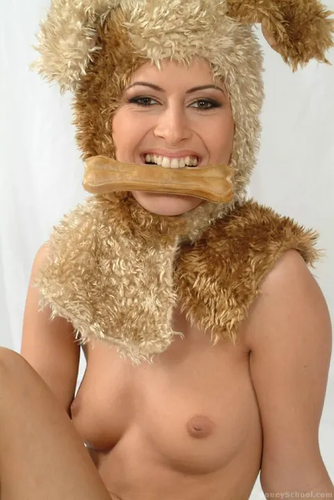 Monika Unco: Hungarian Brunette Unzips Her Bear Costume and Flashes Her Tits – photo 7 of 21